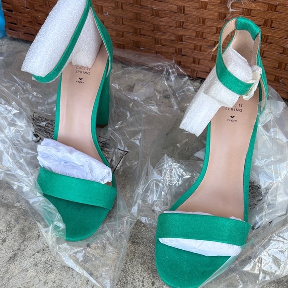 Call It Spring Shoes - Call It Spring Green Ankle-Strap Block Heel Sandals